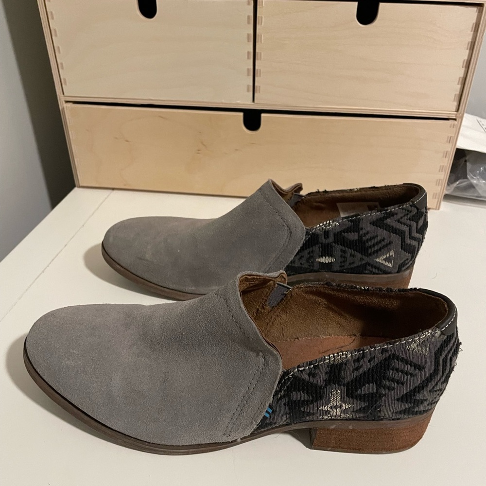 Toms booties grey and black suede size 9.5
